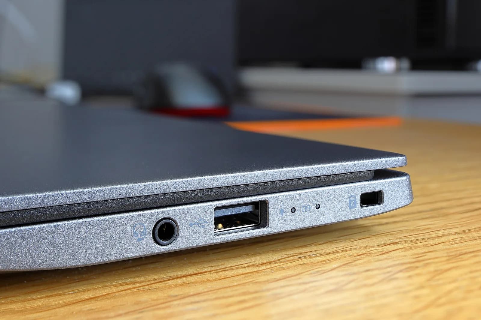 Notebook Dell i5 16 GB SSD – foto 2 de 2